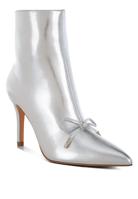 Mid Rise Flare Jeans- Doss Dollz