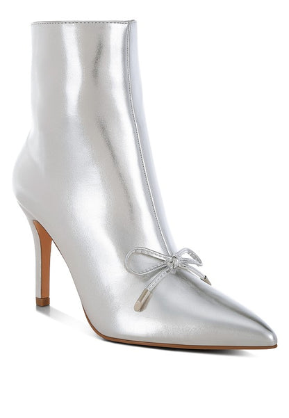 Mid Rise Flare Jeans- Doss Dollz