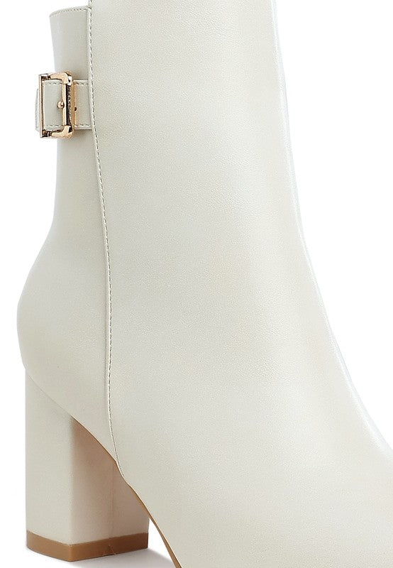 Mid Rise Flare Jeans- Doss Dollz