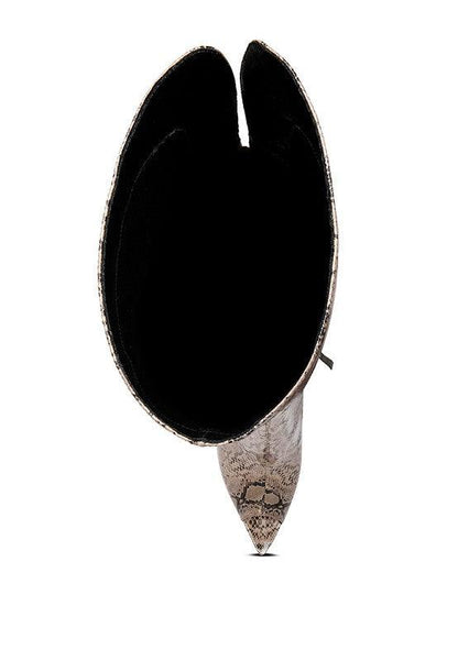 Mid Rise Flare Jeans- Doss Dollz