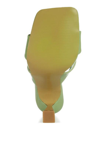 Mid Rise Flare Jeans- Doss Dollz