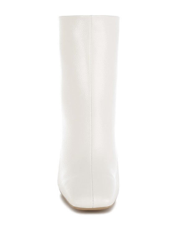 Mid Rise Flare Jeans- Doss Dollz