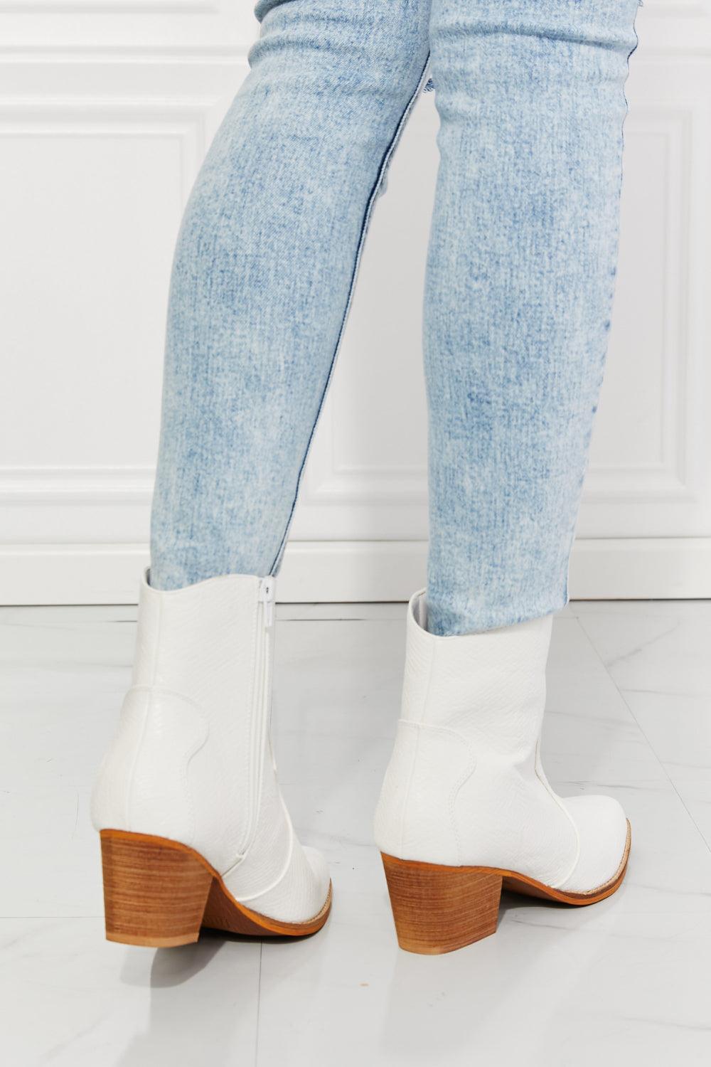 Mid Rise Flare Jeans- Doss Dollz