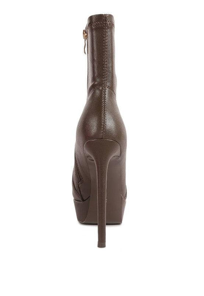 Mid Rise Flare Jeans- Doss Dollz