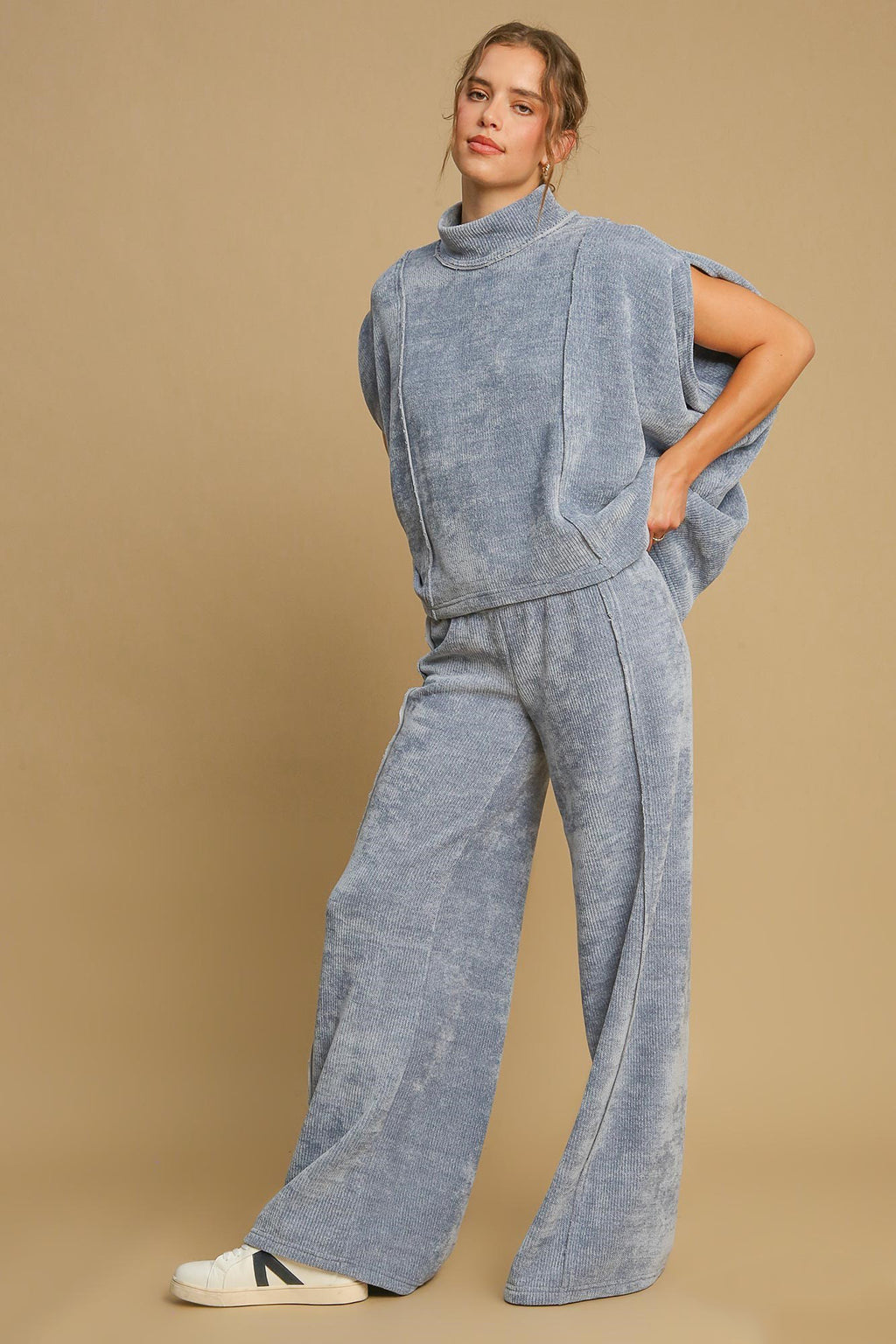 Mid Rise Flare Jeans- Doss Dollz